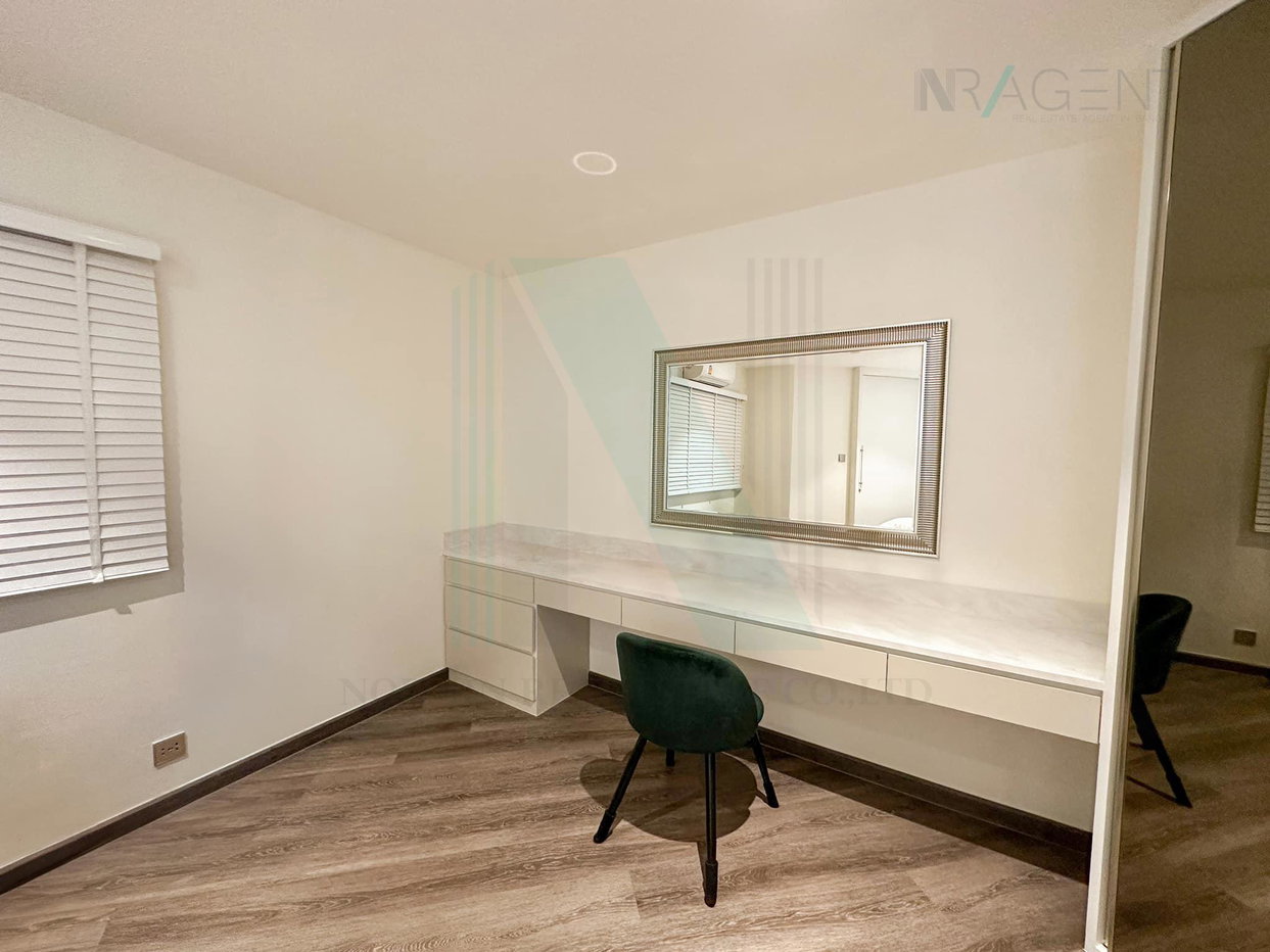 รูป ขายคอนโด ดี.เอส. ทาวเวอร์ 2 สุขุมวิท 39 อาคาร 1 ชั้น 25 2 ห้องนอน ขนาด 139 ตรม ใกล้ SAC Gallery - รูปที่ 7/8