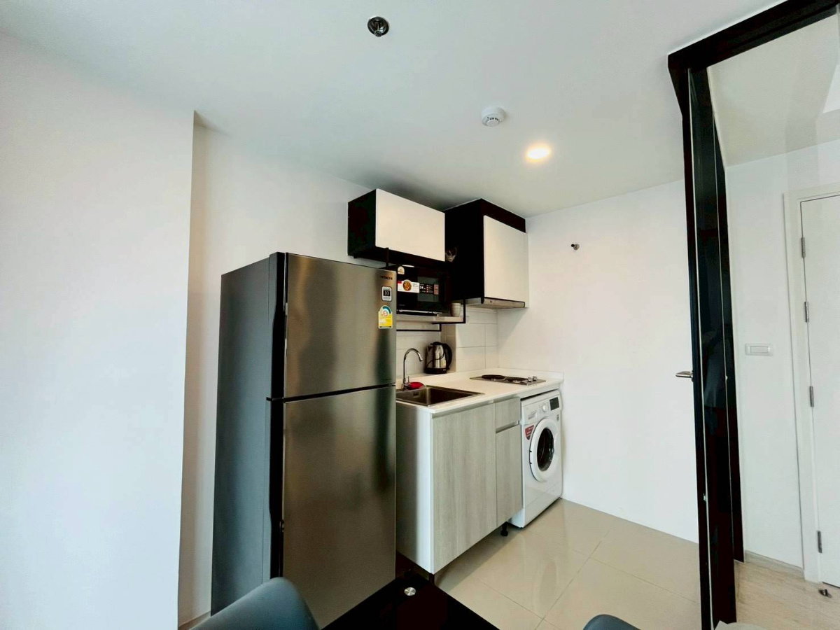 รูป ให้เช่า Escent ville condo เอสเซ็นท์ วิลล์ ติดเซ็นทรัลเฟส วิวสระว่ายน้ำ และสวน - รูปที่ 10/23