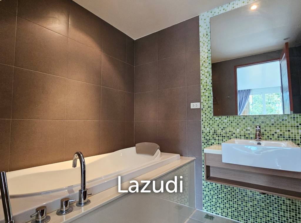 picture Foreign Freehold Spacious 2-Bedroom Condo for Sale in Kathu - 11/17