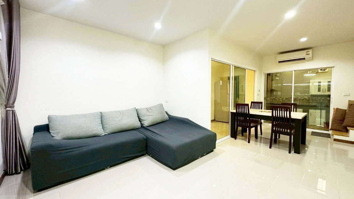 รูป ขายทาวน์โฮม 3 ชั้น โครงการ Villette City พัฒนาการ 38 พื้นที่ 22 ตารางวา 3 ห้องนอน 3 ห้องน้ำ เฟอร์ครบพร้อมอยู่ - รูปที่ 2/16