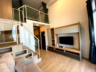 เช่าคอนโด เขตห้วยขวาง : ให้เช่า 📌Landmark @Mrta station📌 type duplex 37 ตรม 24,000/เดือน 🩵