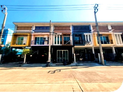 ขายทาวน์โฮม : BP00031 ขายทาวน์เฮ้าส์ หมู่บ้านอาร์เคพาร์ค รามอินทรา-คู้บอน แขวงบางชัน เขตคลองสามวา จังหวัดกรุงเทพมหานคร