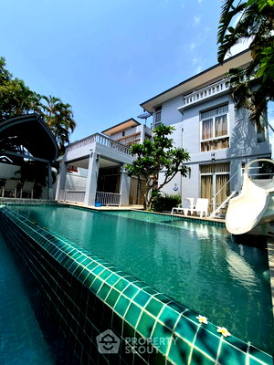 บ้านเดี่ยว นาจอมเทียน ชลบุรี : วิลล่า 4-ห้องนอน ใกล้ เมืองพัทยา (ID 2684937)