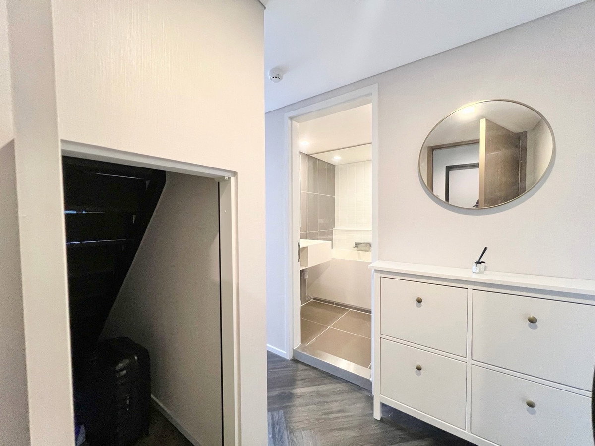 รูป 🔥 ห้อง 2 ชั้น Rare Item! Duplex ใจกลางเมือง รีบจองก่อนหลุด Ramada Plaza Residence - รูปที่ 9/12