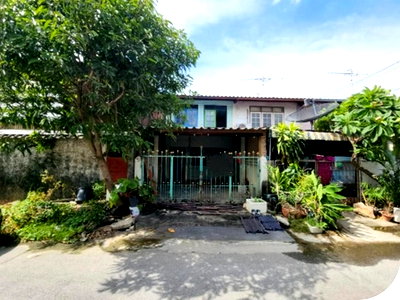 ขายทาวน์โฮม : BB13003 ขายทาวน์เฮ้าส์ หมู่บ้านเคหะร่มเกล้า แขวงคลองสองต้นนุ่น เขตลาดกระบัง จังหวัดกรุงเทพมหานคร