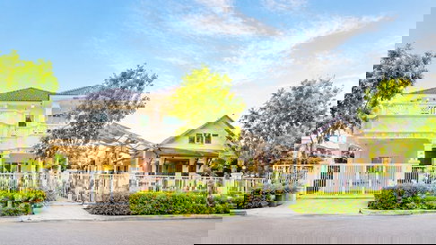 เพอร์เฟคเพลส รามคำแหง 164 คฤหาสน์หัวมุม 2ชั้น พร้อมเรือนรับรอง2ชั้น 5-6นอน 111ตร.วา. 410ตร.ม. ใกล้โลตัส สุขาภิบาล3 1.8 กม.5-6นอน 111ตร.วา.