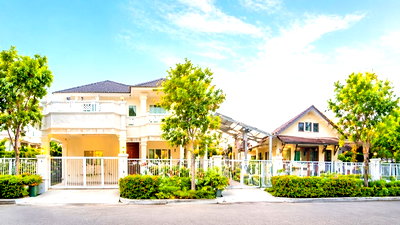 เช่าบ้านเดี่ยว วิทยาลัยเทคนิคกาญจนาภิเษกมหานคร : เพอร์เฟคเพลส รามคำแหง 164 คฤหาสน์หัวมุม 2ชั้น พร้อมเรือนรับรอง2ชั้น 5-6นอน 111ตร.วา. 410ตร.ม. ใกล้โลตัส สุขาภิบาล3 1.8 กม.5-6นอน 111ตร.วา.