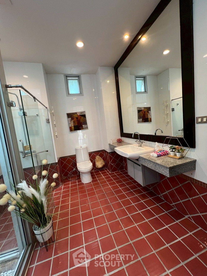 รูป วิลล่า 4-ห้องนอน ใกล้ เมืองพัทยา (ID 2684937) - รูปที่ 7/8