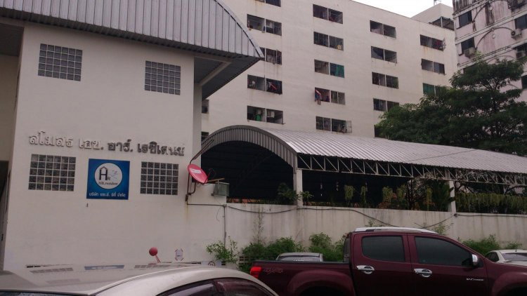 รูป ให้เช่าคอนโด เอช.อาร์.เรสซิเด้นซ์ (H.R.Residence) ราคามิตรภาพ พร้อมเฟอร์ ห้องสวย - รูปที่ 10/11