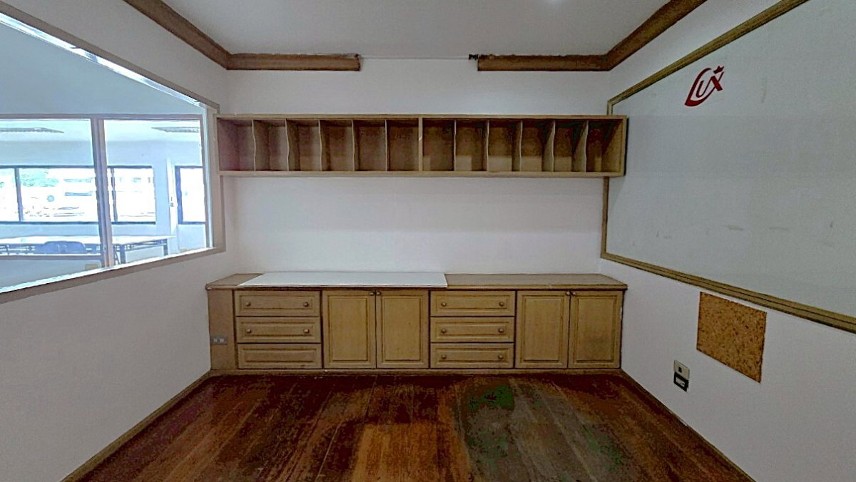 picture Commercial Building with Warehouse for Rent – Ekkamai–Phra Khanong ** NO CO-AGENT ** - 17/26