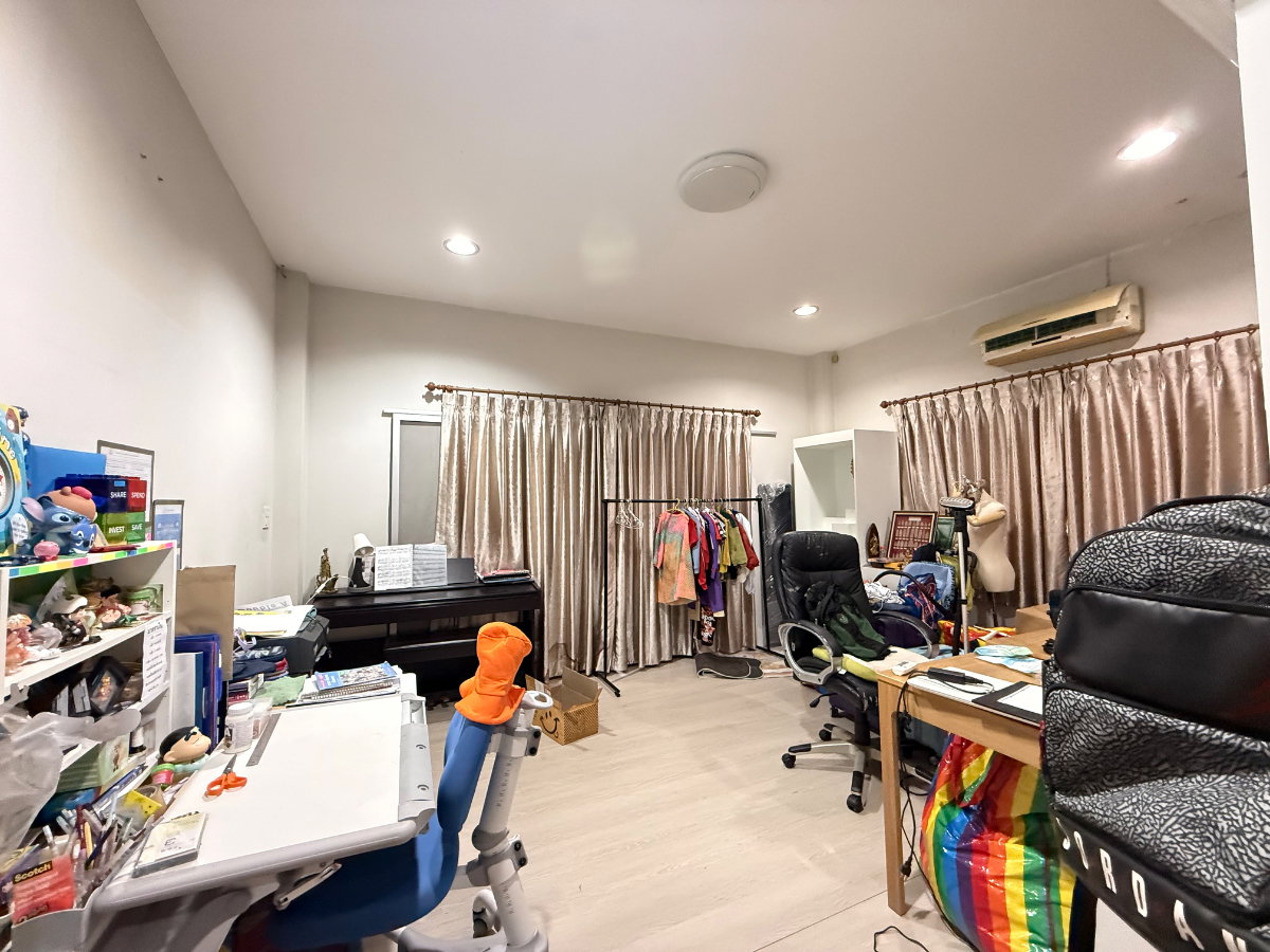 รูป ขายด่วน‼️บ้านเดี่ยว 3 ชั้น มีดาดฟ้า ขนาด 60 วา 3-4 นอน 4 น้ำ จอดรถได้ 2 คัน หมู่บ้านประชาชื่น ซ.บ้านประชาชื่น 16 📌 ทำเลดี ทางด่วนใกล้ห้างสรรพสินค้า - รูปที่ 10/16