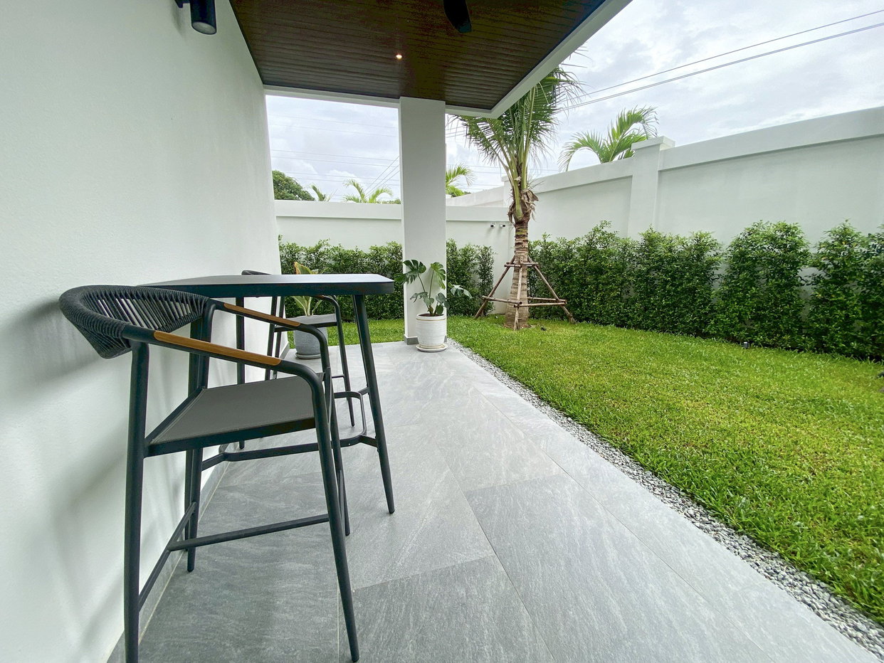 รูป 6 Bedroom Luxury Pool Villa for Sale East Pattaya - รูปที่ 15/15