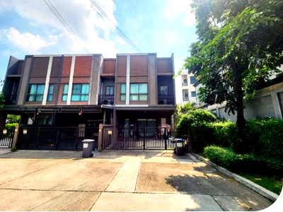 ขายทาวน์โฮม : BB13693 ขายทาวน์เฮ้าส์ หมู่บ้านเวิร์ฟ เพชรเกษม81 แขวงหนองค้างพลู เขตหนองแขม จังหวัดกรุงเทพมหานคร