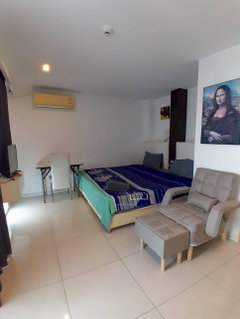 ขายคอนโด City Center​ Residense​ ชั้น 8 วิวสระว่ายน้ำ ซ.บงกช​ พัทยากลาง ทำเลดี ใกล้เซ็นทรัล เฟสติวัล พัทยา บีช