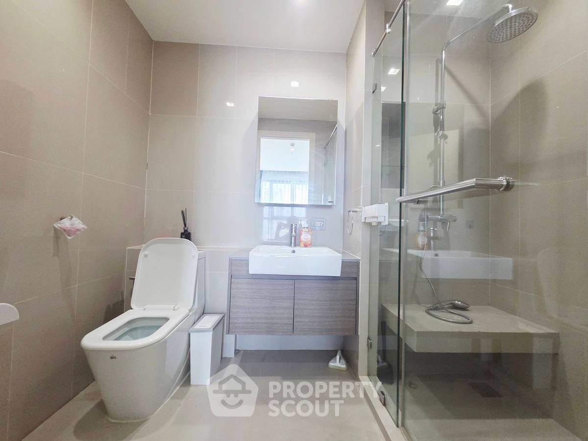 picture 1-BR Condo at Quinn Condo Ratchada 17 near MRT Sutthisan (ID 1338052) - 3/7