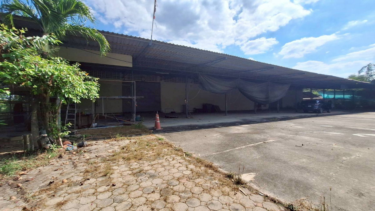 รูป ให้เช่า โกดัง 750 ตรม. รวมโรงจอดรถ 1,000 ตรม. +ออฟฟิต+ห้องพักคนงาน 6 ห้องต.พะเนียด อ.นครชับศรี จ.นครปฐม  - รูปที่ 6/8