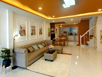 ทาวน์โฮม กรุงเทพมหานคร : ขายทาวน์เฮ้าส์ รีโนเวทใหม่ เค.ซี.3 หทัยราษฎร์39 เนื้อที่ 22.5 ตร.ว. 3 นอน 2 น้ำ ใกล้ทางด่วนจตุโชติ แฟชั่นไอส์แลนด์ ฟรีโอน พร้อมอยู่