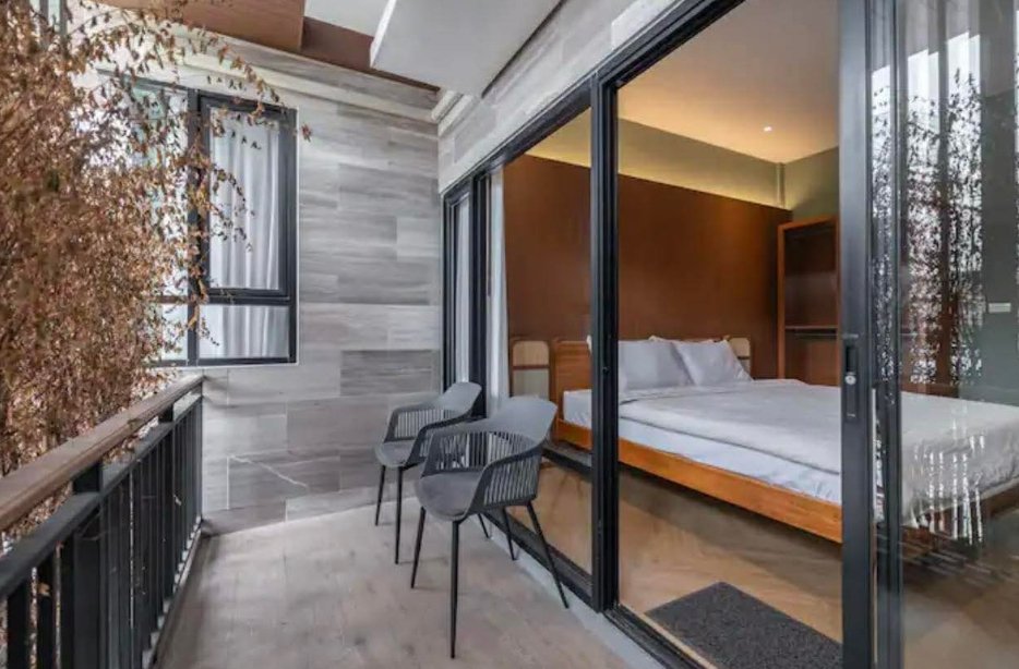 รูป Modern Townhouse for Sale Ekkamai | Family Home Best Value 13,700,000 บาท - LTHC14939 - รูปที่ 3/5