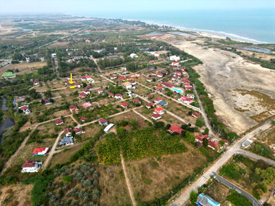 ที่ดิน ชะอำ เพชรบุรี : ขายที่ดิน หมู่บ้านชะอำโกลเด้นท์บีช ขนาด 33 ตรว. ขายถูกที่สุดในโครงการ