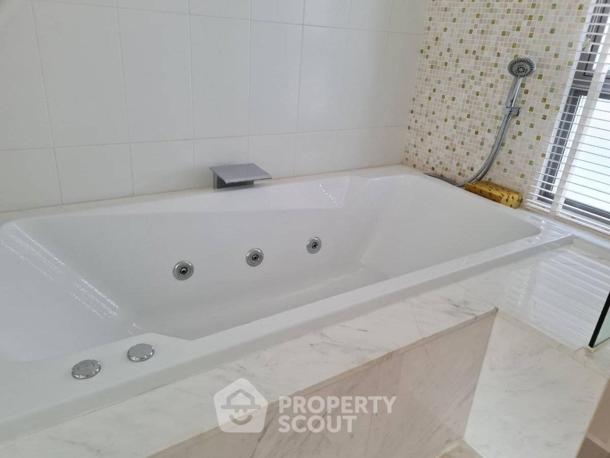 รูป คอนโด 2-ห้องนอน ที่ นอร์ทพอยท์ คอนโดมิเนี่ยม ใกล้ วงศ์อมาตย์ (ID 2789412) - รูปที่ 11/14