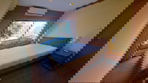 For rent: Saranjai Mansion, 1 bedroom, 1 bathroom. Quiet and peaceful with a beautiful, unblocked view.