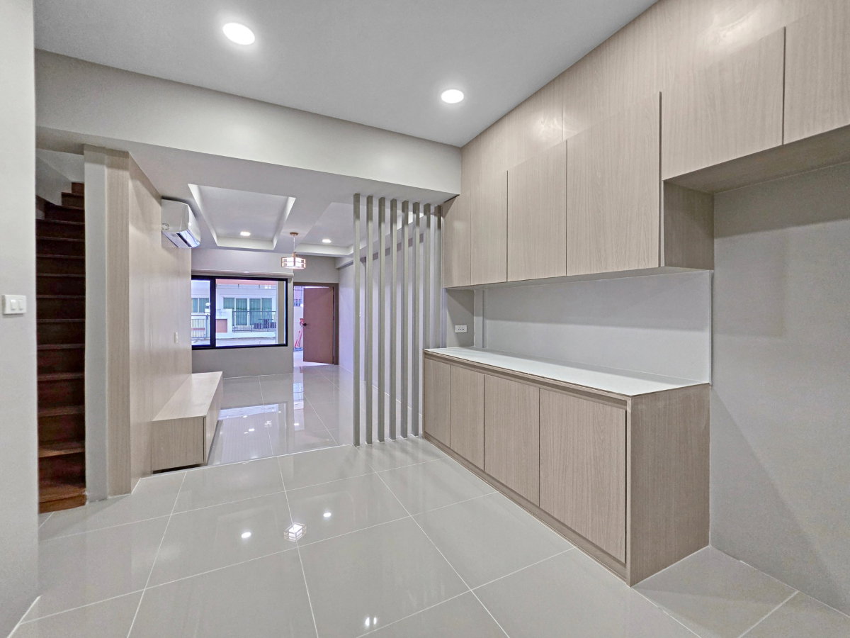 รูป ทาวน์เฮาส์ 2 ชั้น ทำเลกลางเมือง ใกล้โรงเรียนแก่นนครวิทยาลัย  - รูปที่ 8/16