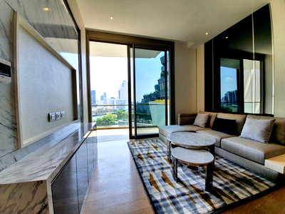 คอนโดให้เช่า : Magnolias Waterfront 1Bedroom For Rent