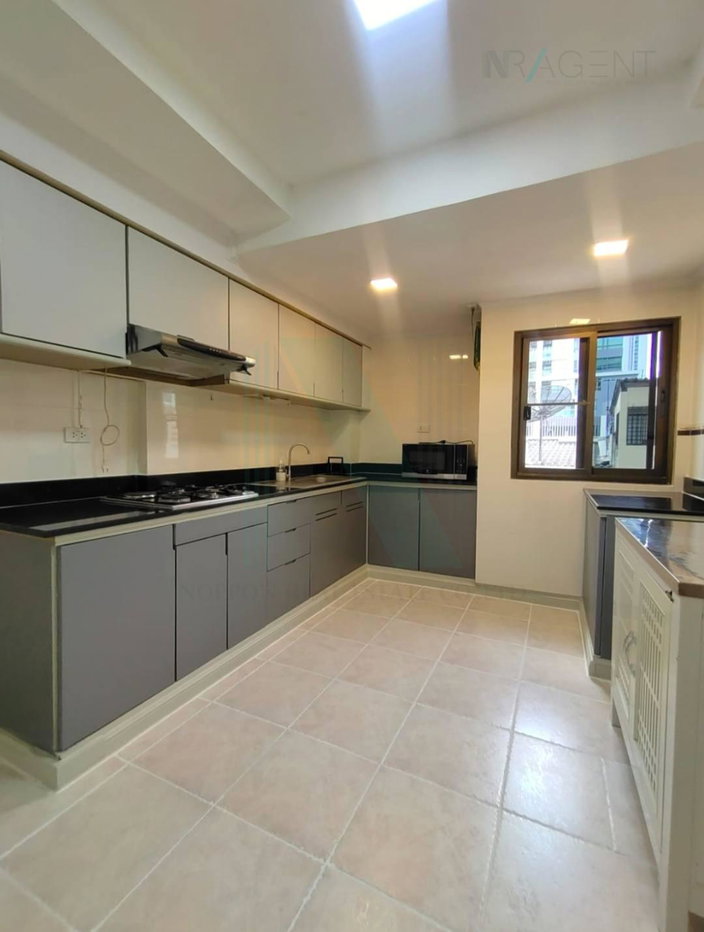 รูป 🎊 ให้เช่าคอนโด ดี.เอช.แกรนด์ ทาวเวอร์ สุขุมวิท 39 อาคาร 1 ชั้น 3 3 ห้องนอน ขนาด 240 ตรม ใกล้ โรงพยาบาลสุขุมวิท - รูปที่ 8/8