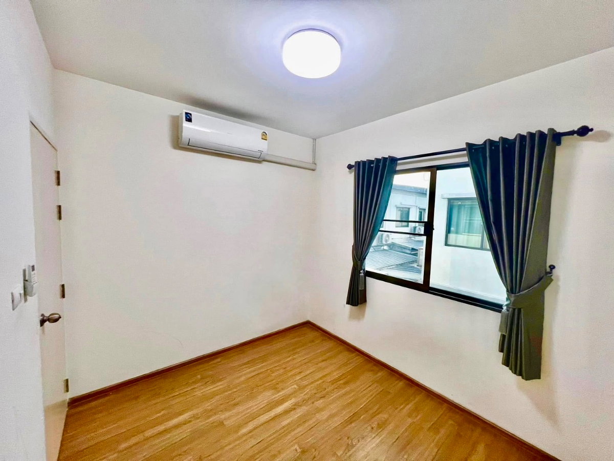 รูป ให้เช่าทาวน์โฮม 2 ชั้น Pleno รามอินทรา หน้าสวนส่วนกลาง ฟังก์ชันบ้านเดี่ยว บรรยากาศดี พร้อมอยู่ ใกล้ Fashion Island และรถไฟฟ้าสายสีชมพู - รูปที่ 18/24