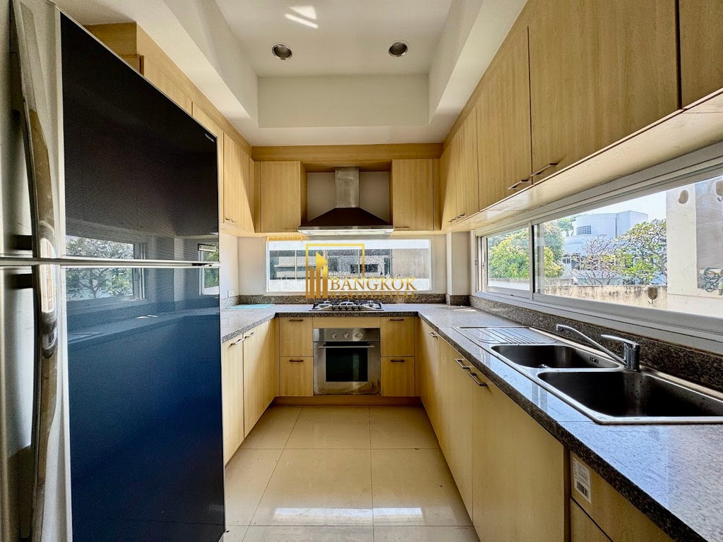 รูป Baan Sun Wichai | Spacious 4 Bed Pool Villa in Rama 9 Area - BR28064SH - รูปที่ 12/38