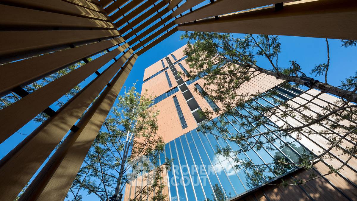 รูป คอนโด 2-ห้องนอน ที่ เดอะ รูม สุขุมวิท 38 ใกล้ BTS เอกมัย (ID 2796242) - รูปที่ 3/13