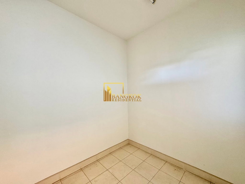 รูป Baan Sun Wichai | Spacious 4 Bed Pool Villa in Rama 9 Area - BR28064SH - รูปที่ 32/38