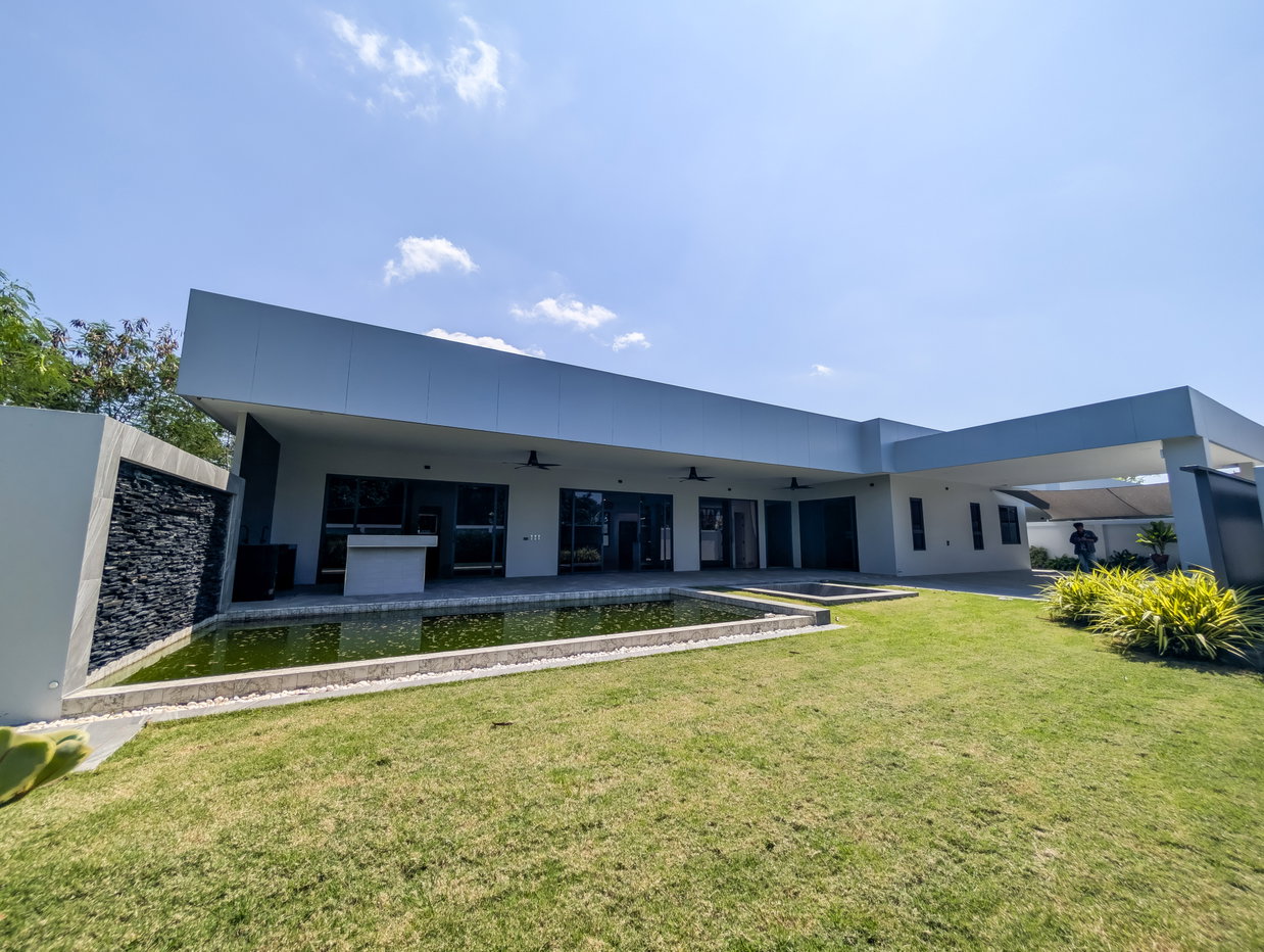 รูป Pool Villa for Sale East Pattaya 2 Houses Chak Nok - รูปที่ 1/24