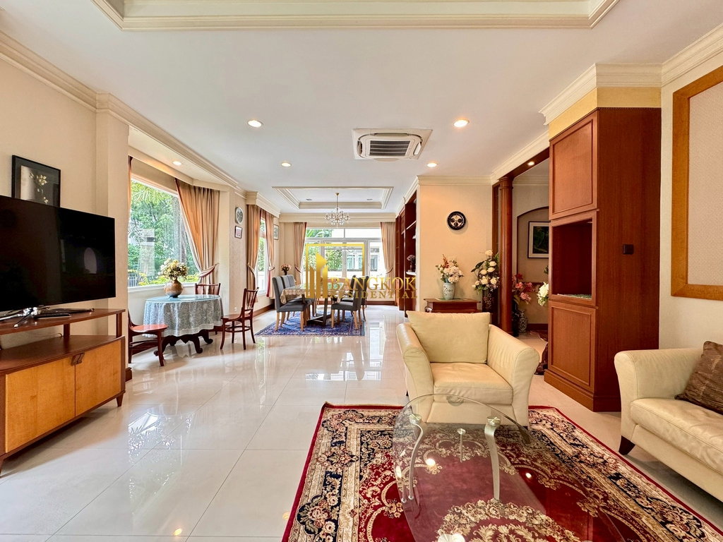 รูป Baan Pattanakarn | Spacious 4 Bedroom Luxury House For Sale - BR28159SH - รูปที่ 12/54