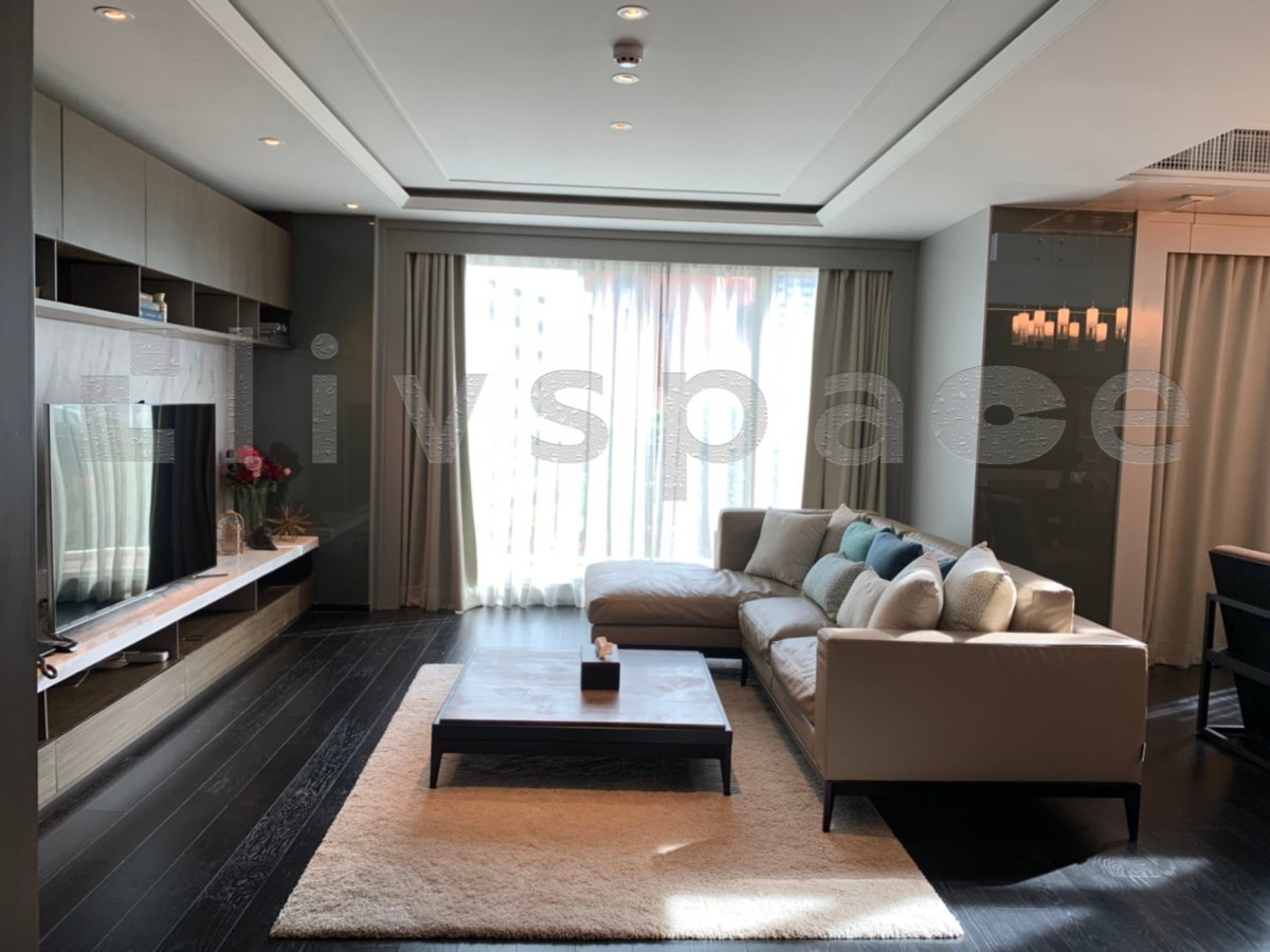 รูป ▚ LI142ツ ให้เช่า: The Crest Sukhumvit 24 (Duplex) 3BR 248sqm. 200K ✨ RARE ITEM! ห้องใหญ่ 2 ชั้น มีห้องเมดแยก ติดสวนเบญจสิริ หลัง Emporium 🏙️ - รูปที่ 2/17