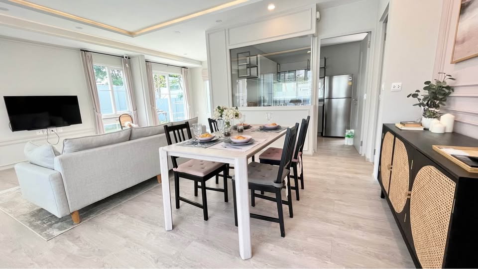 รูป RS5783 ให้เช่าบ้านใหม่ Anya Bangna – Ramkhamhaeng 2  ตกแต่งจัดเต็ม สไตล์อบอุ่น หรู พร้อมอยู่ - รูปที่ 4/25