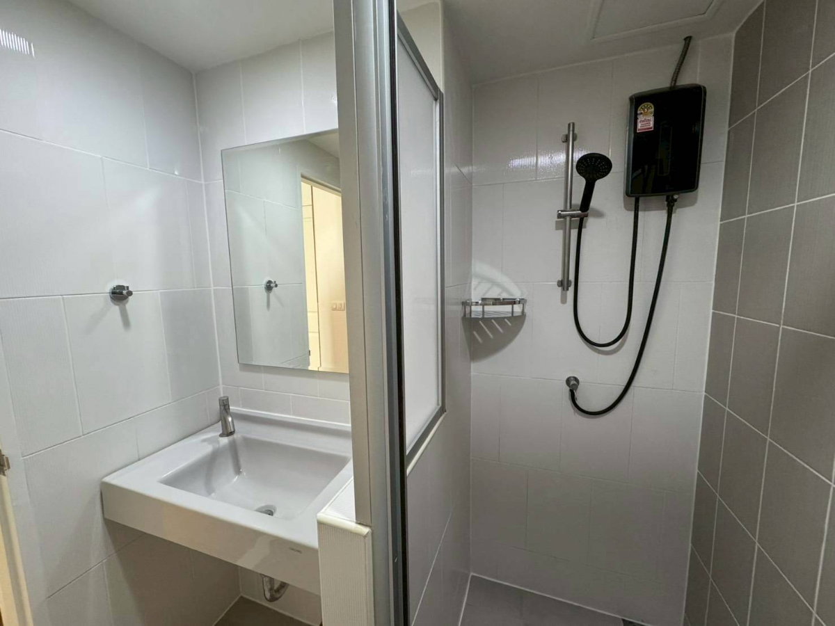 รูป ขายห้องสวย แต่งพร้อม เฟอร์ครบ เพิ่งริโนเวท ราคาถูก การเดินทางสะดวก ใกล้แยกคลองตัน - รูปที่ 7/8