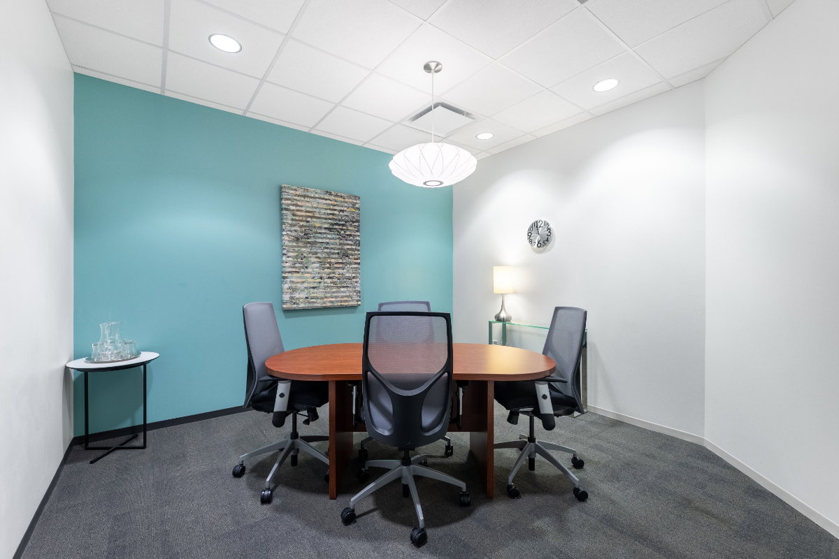 รูป พื้นที่สำนักงานส่วนตัวสำหรับ 2 คนที่  Regus KPN Tower - รูปที่ 4/5