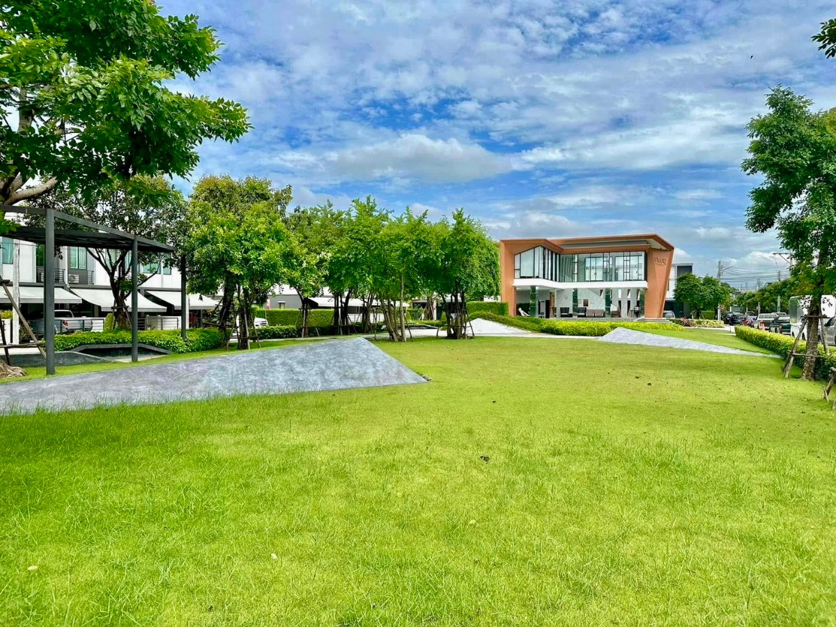 รูป ให้เช่าทาวน์โฮม 2 ชั้น Pleno รามอินทรา หน้าสวนส่วนกลาง ฟังก์ชันบ้านเดี่ยว บรรยากาศดี พร้อมอยู่ ใกล้ Fashion Island และรถไฟฟ้าสายสีชมพู - รูปที่ 24/24