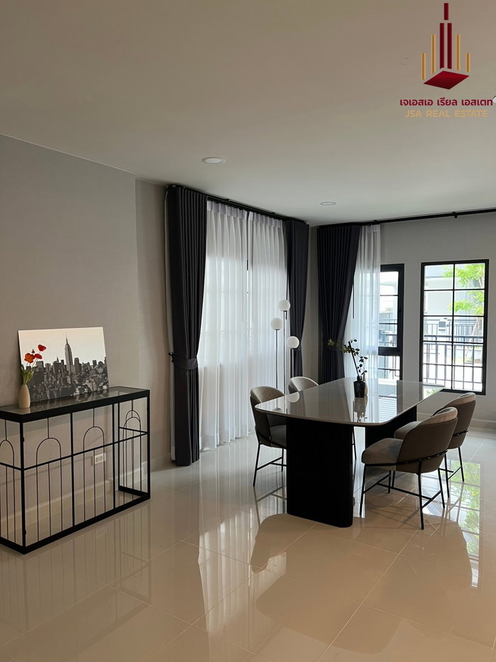 picture ✨ For Rent: Centro Bangna✨  💰 Only 130,000 THB/month - 4/12