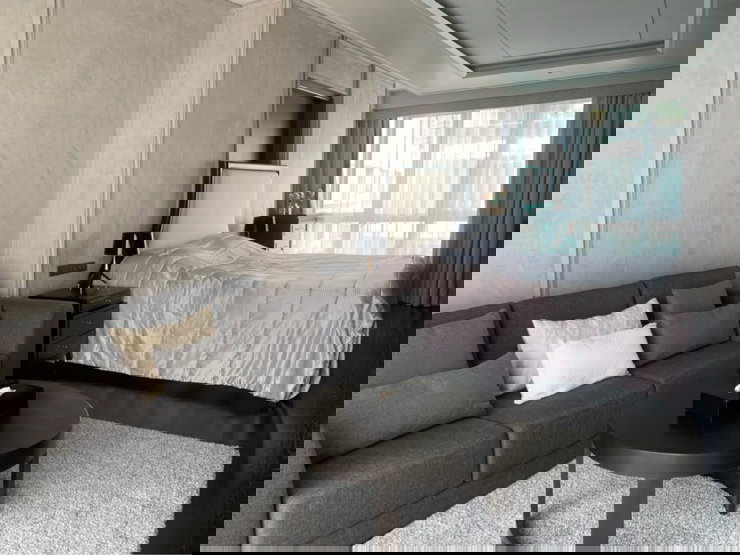 picture ADD line id : @cutecondo available to touring please make appointment here - 12/16