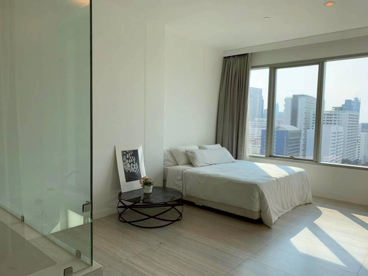 picture 185 Rajadamri 2 Bedroom For Rent - 20/39
