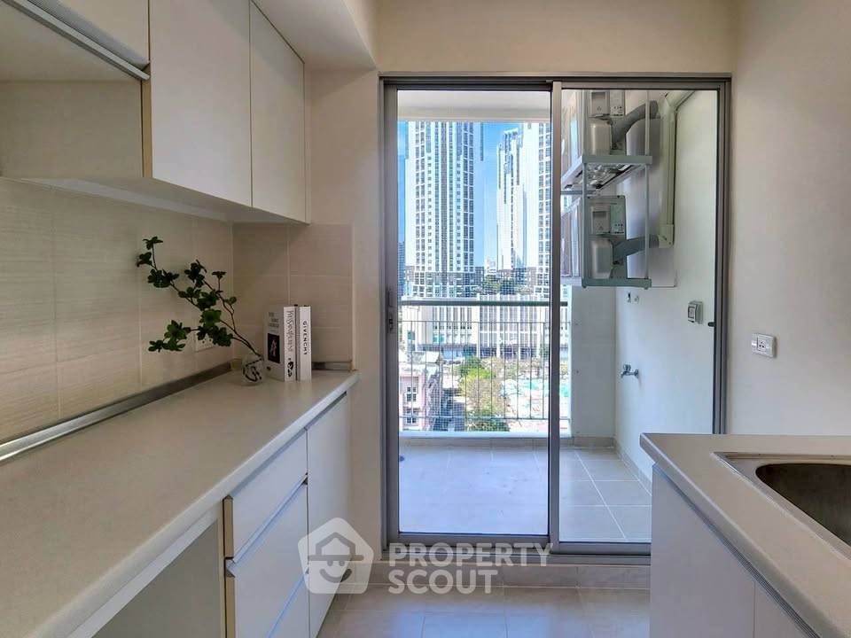 picture 1-BR Condo at Lumpini Place Rama 9–Ratchada near MRT Phra Ram 9 (ID 2798247) - 5/10