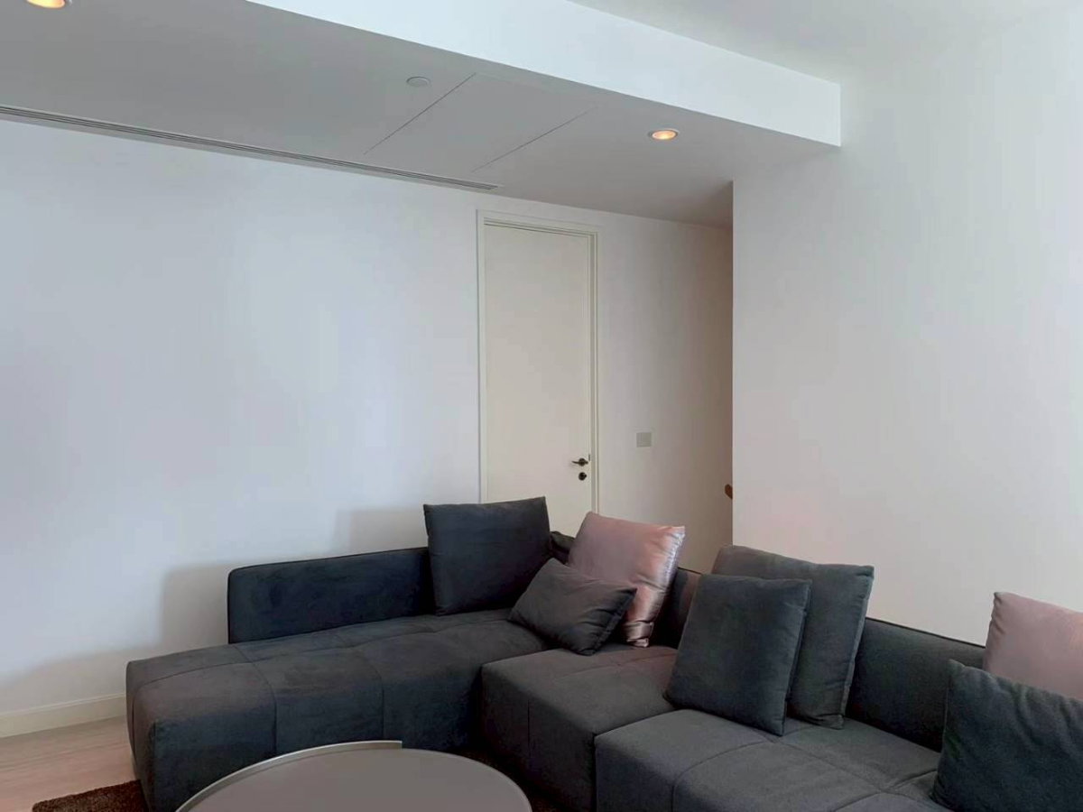 picture 185 Rajadamri 2 Bedroom For Rent - 24/39