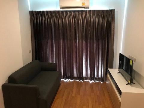 Central Plaza Bangna 600 m. Price 13,000 Baht Condo Lumpini Place Bangna Km.3 ( Rental )