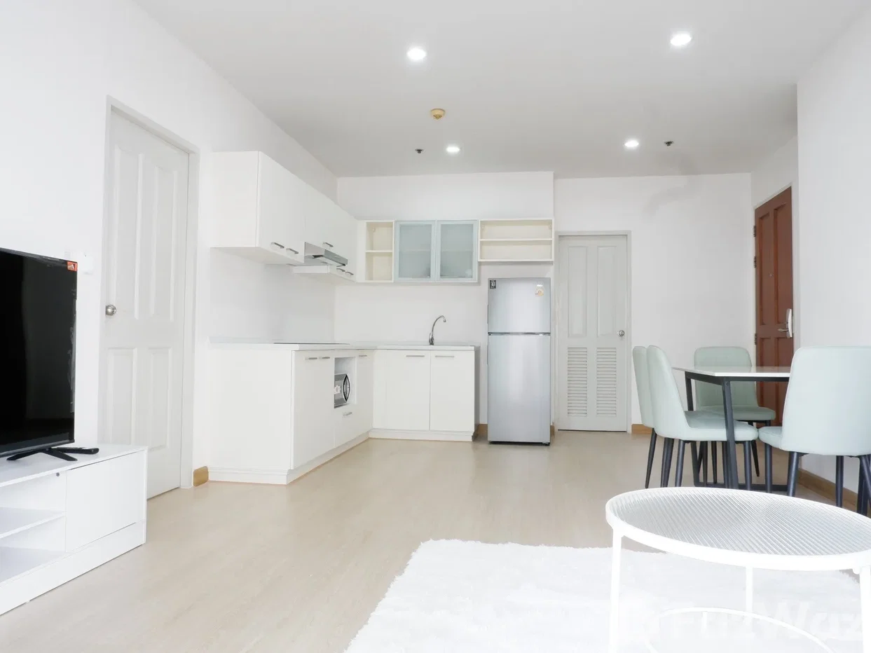 picture 1 Bedroom, 2 Bathrooms 6175919 - 7/10