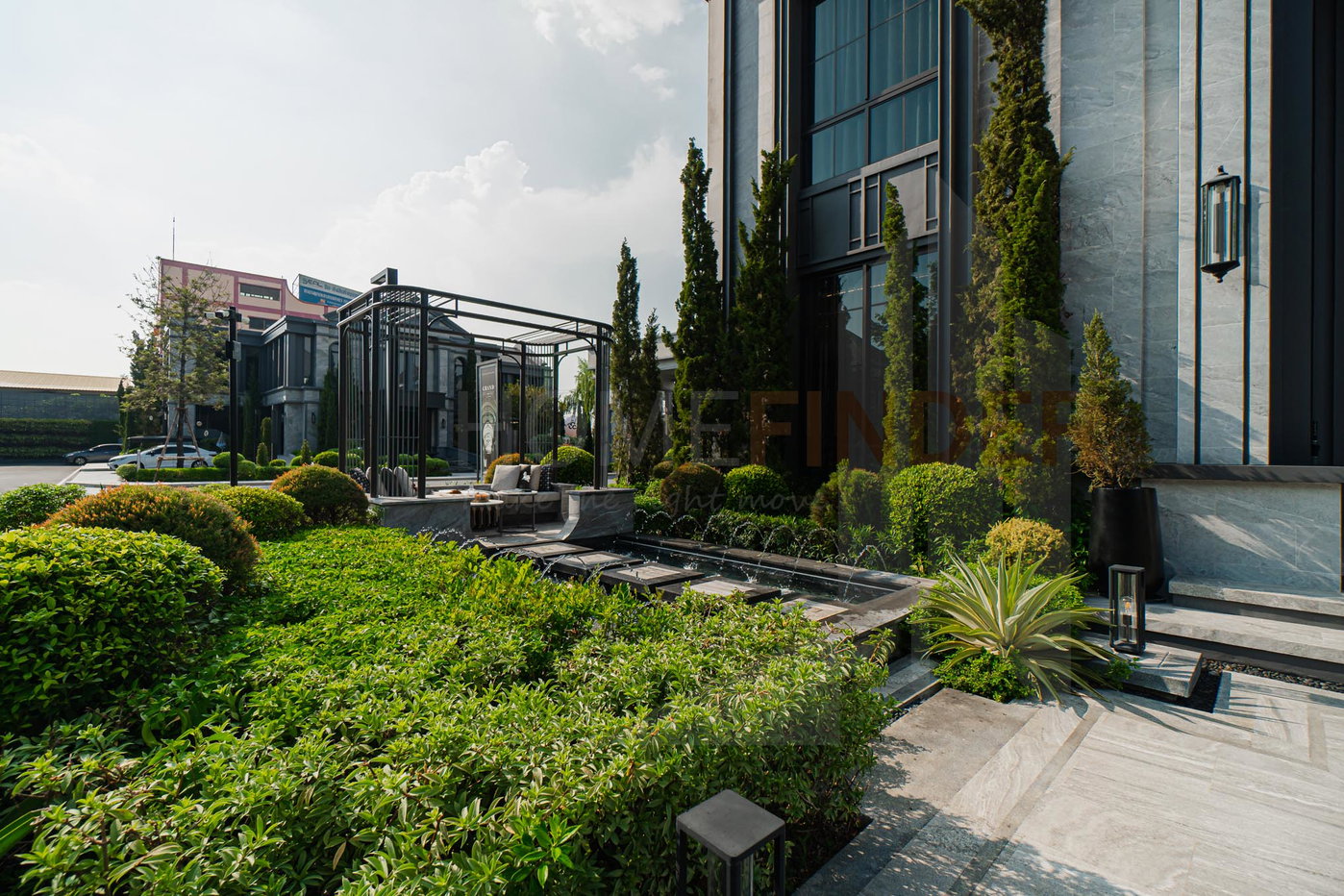 picture Grand Bangkok Boulevard Borommaratchachonnani 5 bedrooms, for sale - 3/49