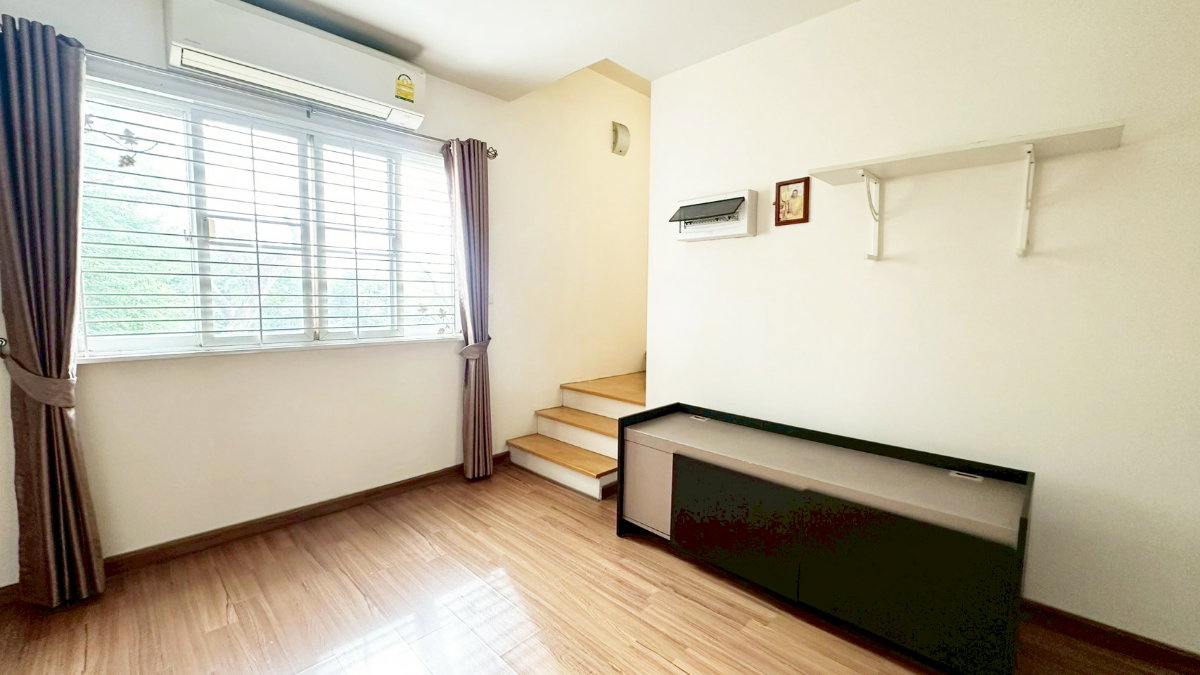 รูป ขายทาวน์โฮม 3 ชั้น โครงการ Villette City พัฒนาการ 38 พื้นที่ 22 ตารางวา 3 ห้องนอน 3 ห้องน้ำ เฟอร์ครบพร้อมอยู่ - รูปที่ 6/16