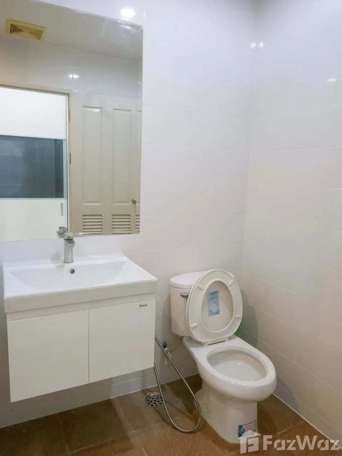 picture 1 Bedroom, 2 Bathrooms 6175919 - 8/10