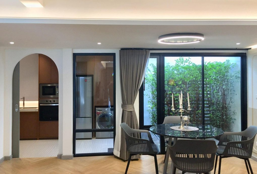 รูป Modern Townhouse for Sale Ekkamai | Family Home Best Value 13,700,000 บาท - LTHC14939 - รูปที่ 1/5